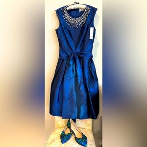 Eliza J Ink Cocktail Dress w/jeweled neckline;waist sash. Size 6;NWT. Tulle hem